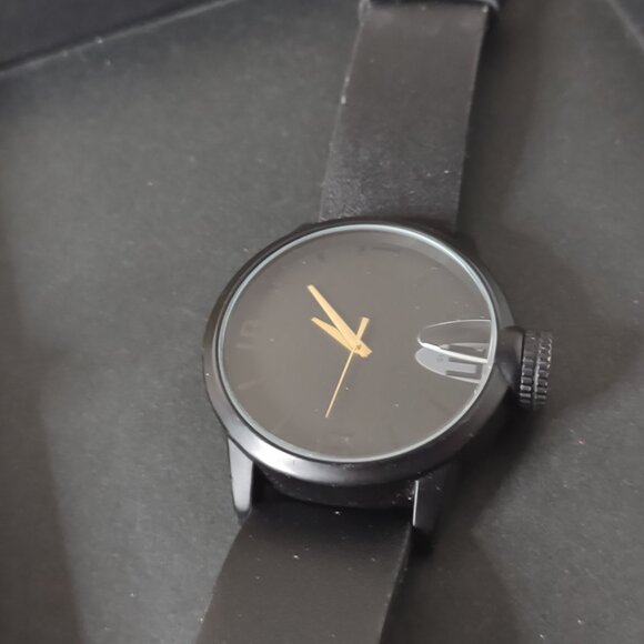 Very Awesome Black Aldo Analog Watch - Picture 8 of 11